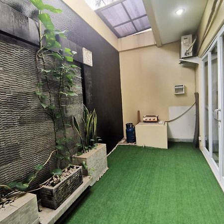 Platinum Setramurni Guest House Bandung 3Br Ngoại thất bức ảnh