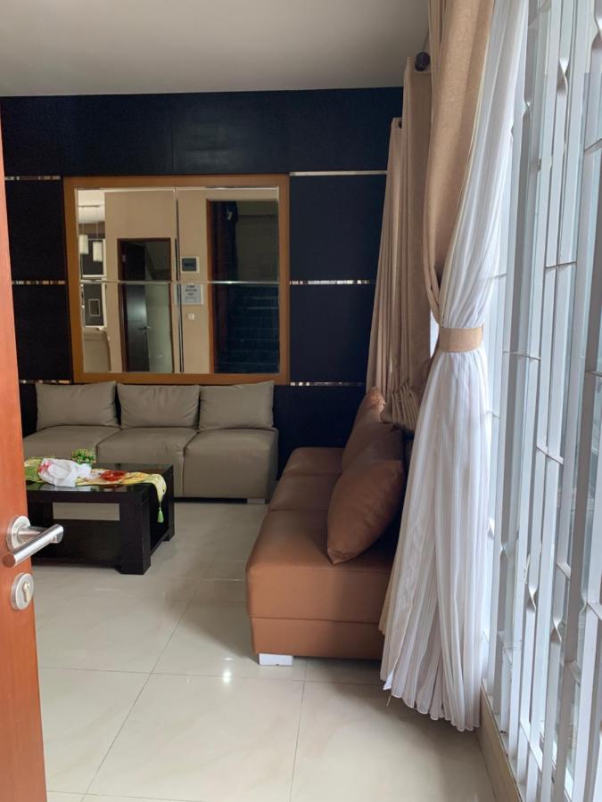 Platinum Setramurni Guest House Bandung 3Br Ngoại thất bức ảnh